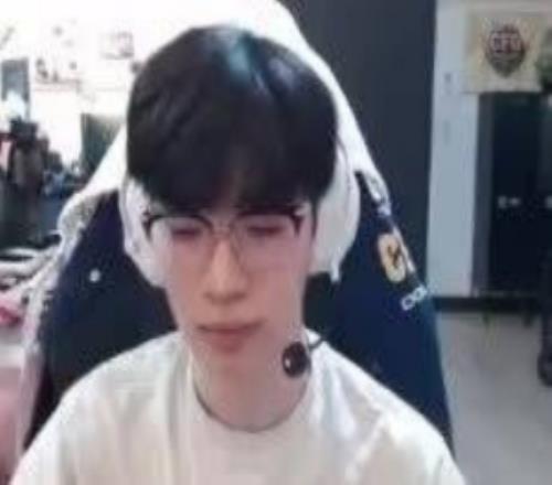 斯洛伐克门,将杜布拉夫,卡送出意外,开云直播足球,足球直播平台,足球赛事直播信息,足球比赛赛程,足球赛事资讯