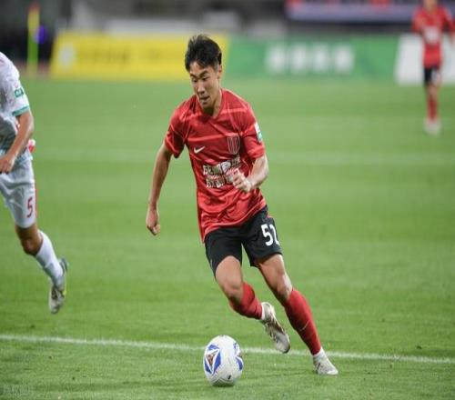 罗纳尔多面,临重大决策,一举签下哈,开云直播足球,足球直播平台,足球赛事直播信息,足球比赛赛程,足球赛事资讯