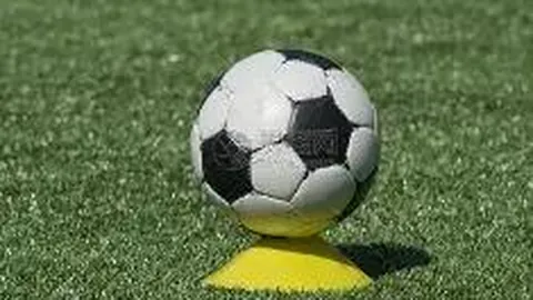 37岁加梅罗告别球场，四次欧联杯荣耀辉煌！