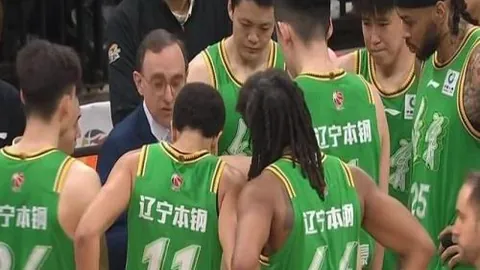 探索地下城： 终极规则手册及迷你模型预售开启